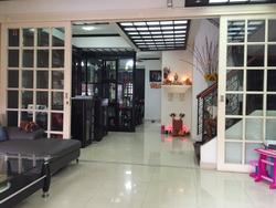 Chelsea Village (D5), Terrace #97052012